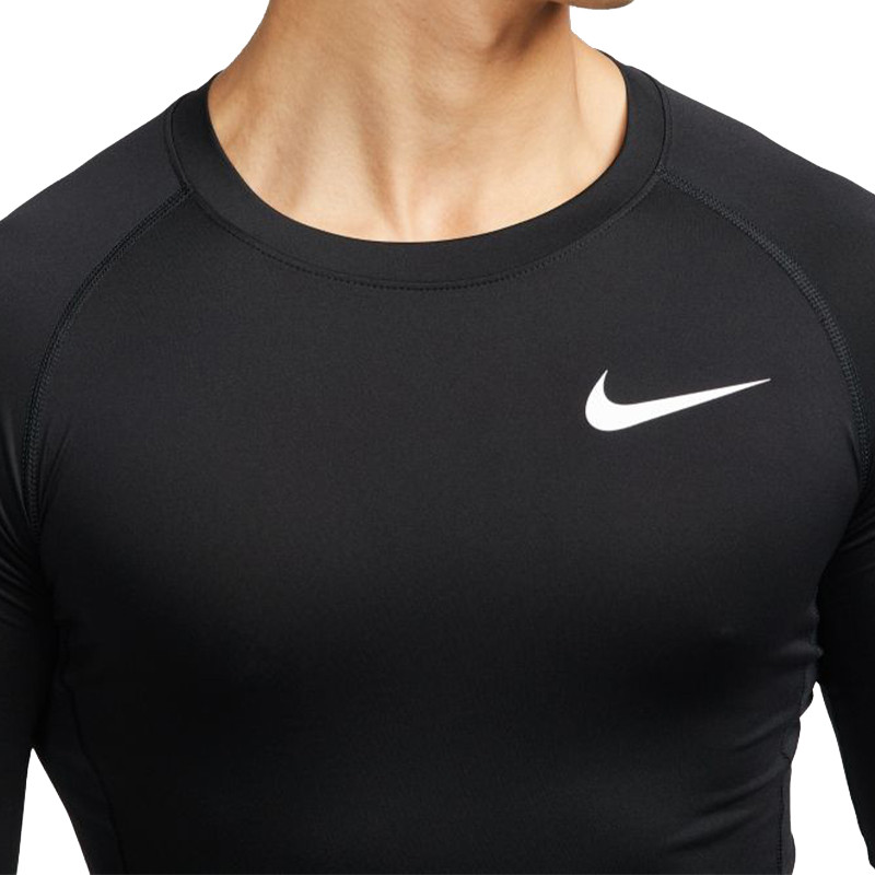 Nike Pro Dri-FIT Tight Fit Long-Sleeve Black Top