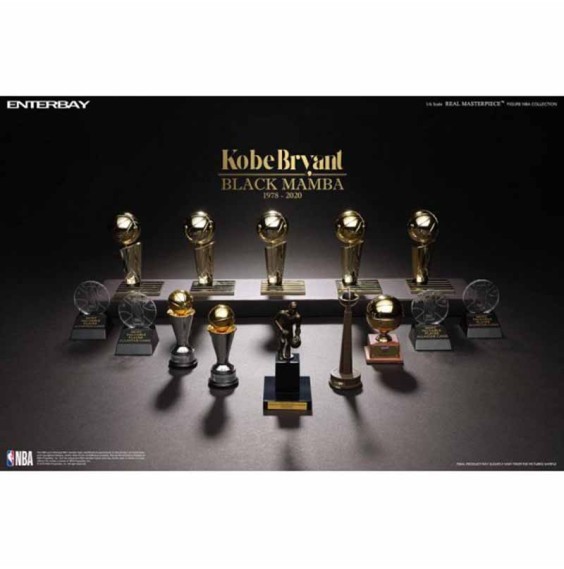 Acquista Real Masterpiece Kobe Bryant Lakers Figura 1/6 | 24Segons