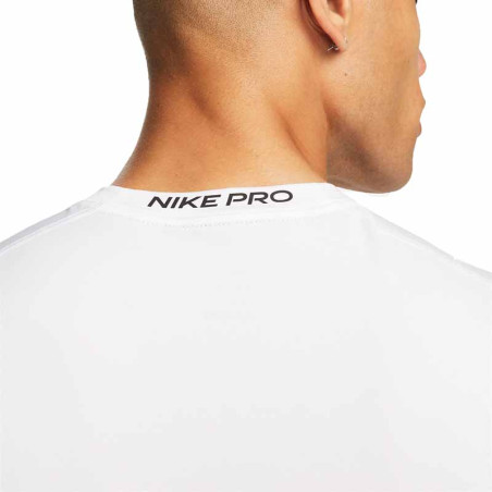 Camiseta Nike Pro Dri-FIT Tight Sleeveless Fitness