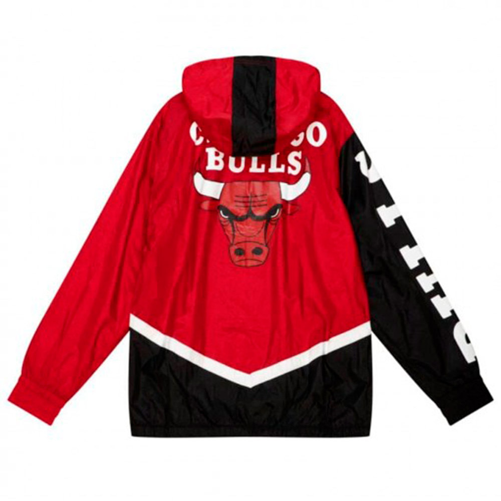 Chicago Bulls Lightweight Windbreaker Jacket