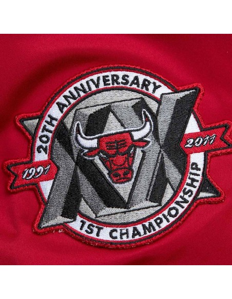 NBA Acquista la giacca Chicago Bulls Bomber in raso leggero |24Segons