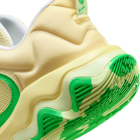 Giannis Immortality 3 Soft Yellow