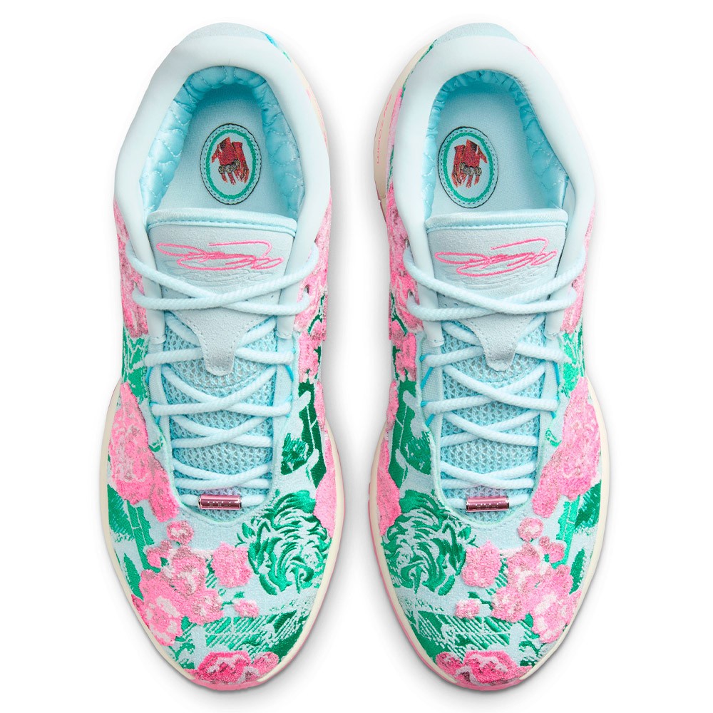 LeBron XXI Premium Roses