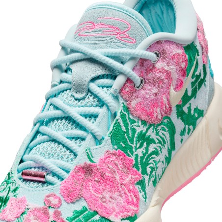 LeBron XXI Premium Roses