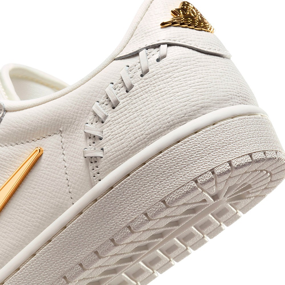 Woman Air Jordan 1 Low Method of Make Sail Metallic Gold