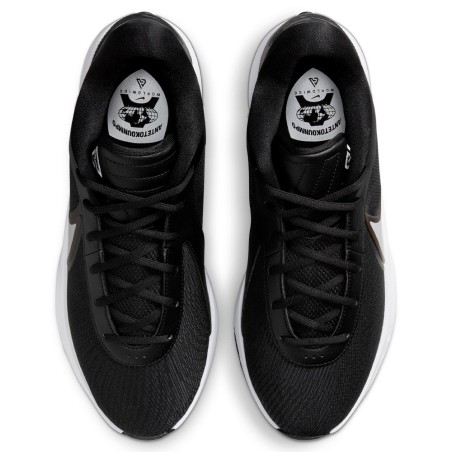 Zoom Freak 6 Black