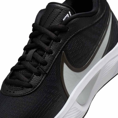 Junior Zoom Freak 6 Black