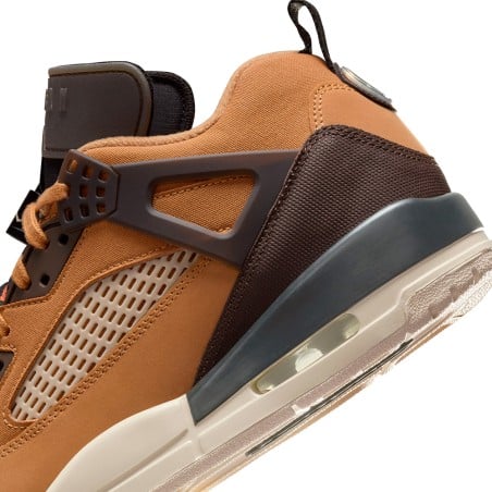 Jordan Spizike Low Flax