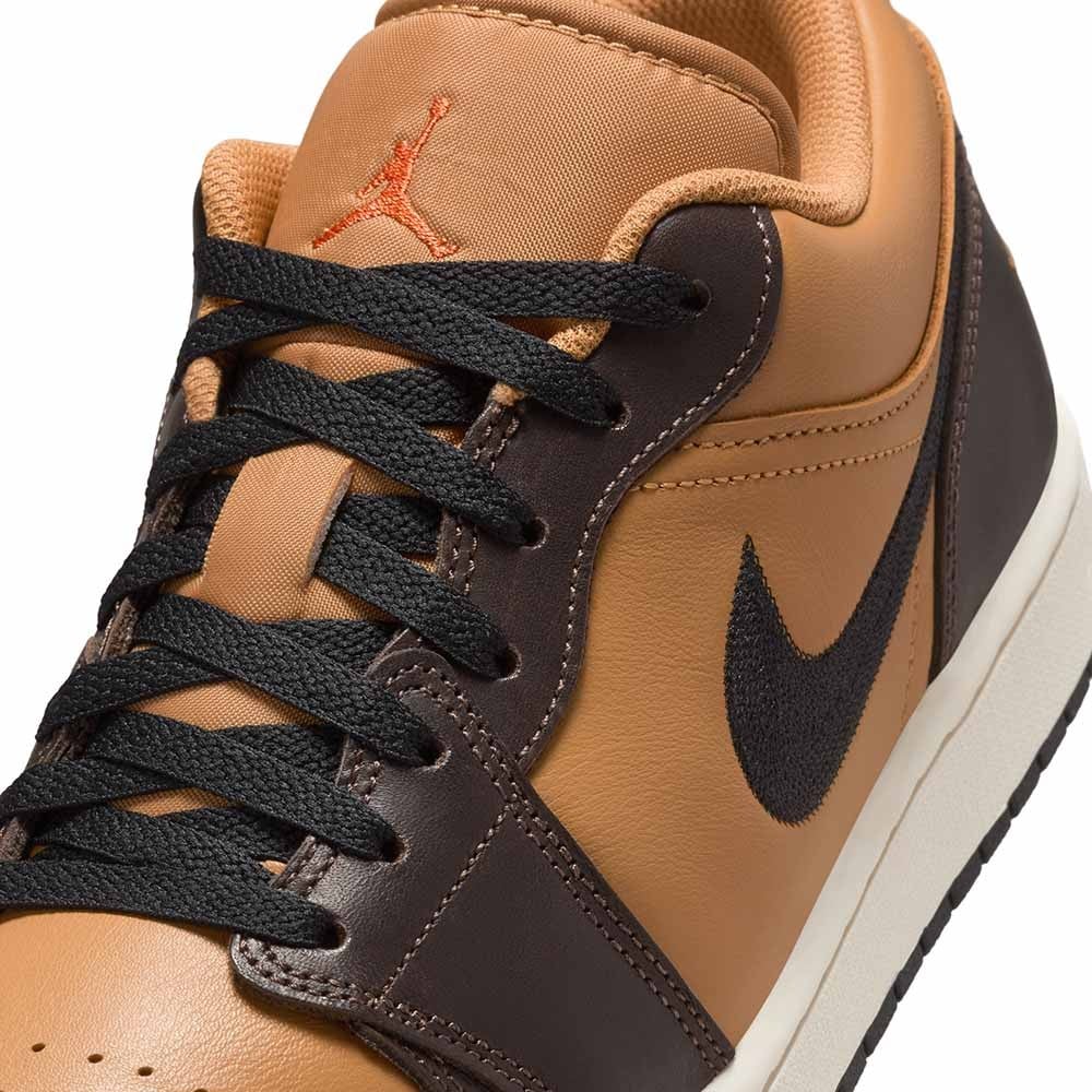 Air Jordan 1 Low SE Flax Baroque Brown