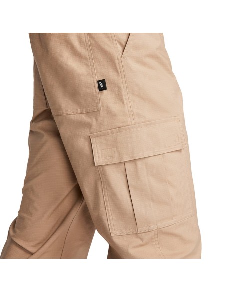 Nike Acquista i pantaloni Club Cargo Photon Dust | 24Segons