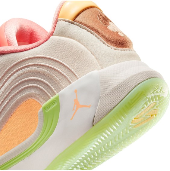 Acquista le scarpe da ginnastica Jordan Luka 4 Light Orewood and Tangerine | 24Segons