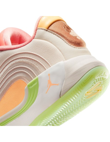 Acquista le scarpe da ginnastica Jordan Luka 4 Light Orewood and Tangerine | 24Segons