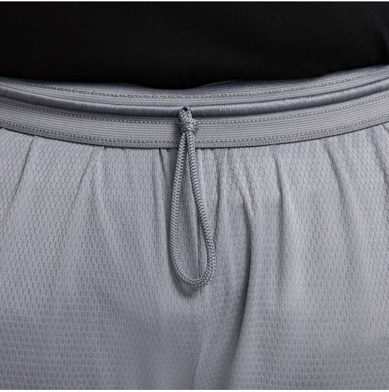Acquista Nike Dri-Fit Icon 11IN Pantaloni corti Cool Grey | 24Segons