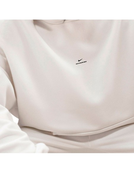 Comprar Dessuadora Nike Standard Issue Therma-FIT Sail | 24Segons