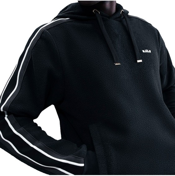 Acquista la felpa Nike James Standard Issue Therma-FIT Black | 24Segons