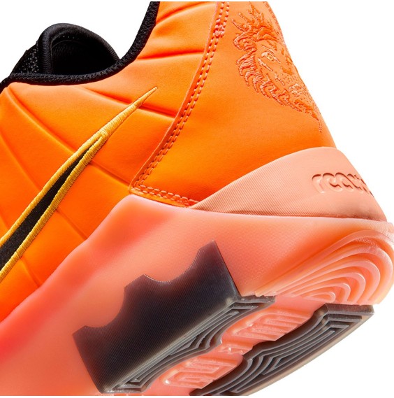 Acquista le scarpe da ginnastica di Halloween LeBron Witness 9 24Segons