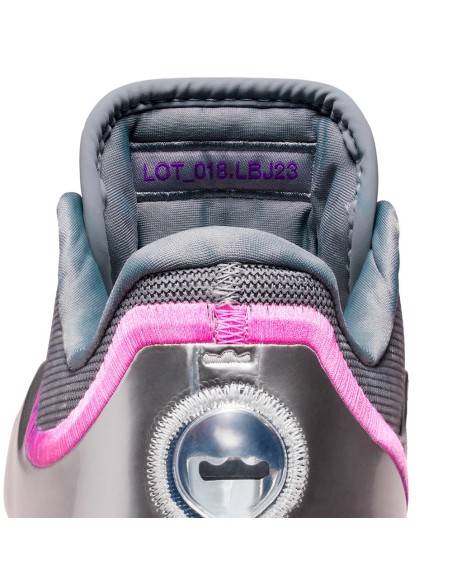 Acquistare le scarpe da ginnastica LeBron XXIII Bubble Boy 24Segons
