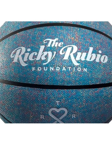 Acquista il pallone TRRF Ricky Rubio Fundation Sz7 TRRF | 24Segons