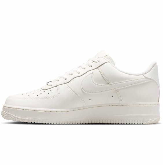Acquista Nike Air Force 1 '07 | 24Segons