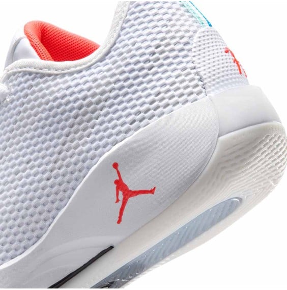 Comprar Zapatillas Junior Jordan Luka .77 White/Black | 24Segons