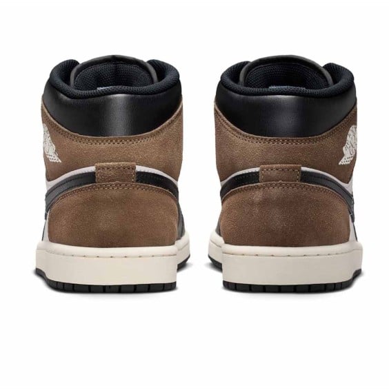 Acheter des baskets Air Jordan 1 Mid Black Palomino | 24Segons