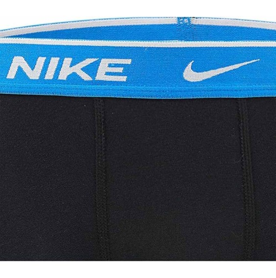 Acquista la biancheria intima Nike Dri-Fit Everyday Cotton Junior Nero Multicolore | 24Segons