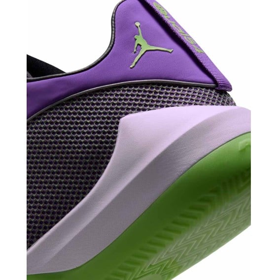 Buy Jordan Triangle Q54 trainers | 24Segons