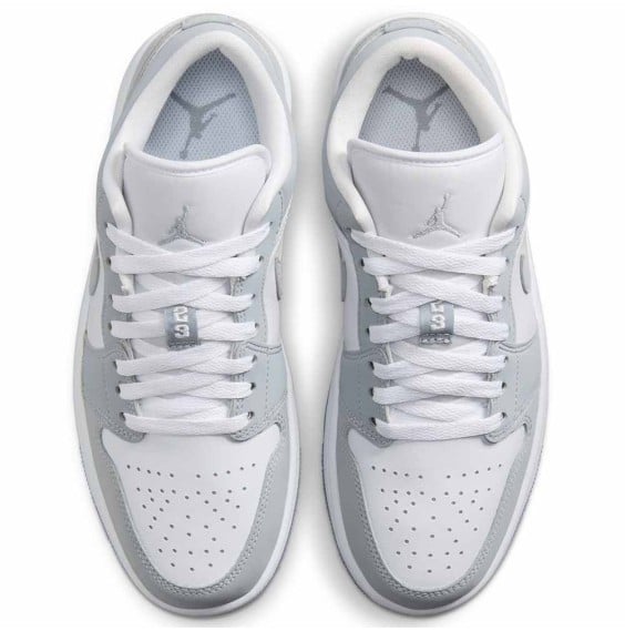 Comprar Sabatilles Dona Air Jordan 1 Low Wolf Grey | 24Segons