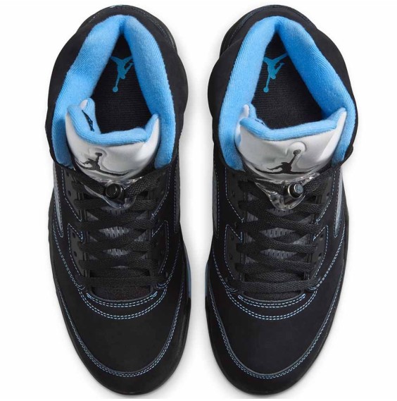 Acquista le sneakers Air Jordan 5 Black Carolina | 24Segons