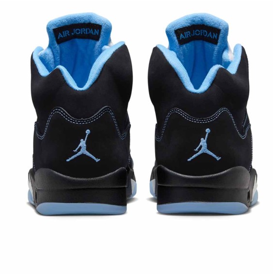 Acquista le sneakers Air Jordan 5 Black Carolina | 24Segons