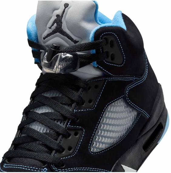 Acquista le sneakers Air Jordan 5 Black Carolina | 24Segons