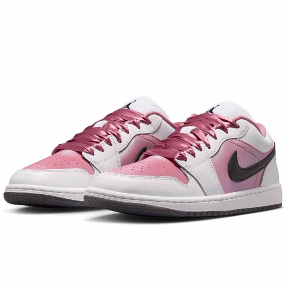 Comprar Sabatilles Dona Air Jordan 1 Low SE White Desert Berry Black | 24Segons