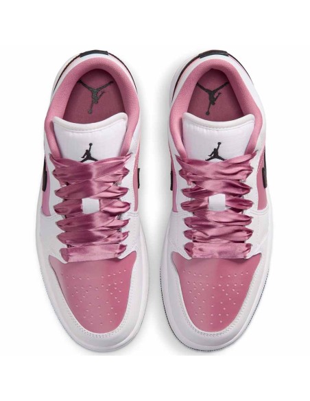 Achetez les baskets Air Jordan 1 Low SE White Desert Berry Black pour femme | 24Segons