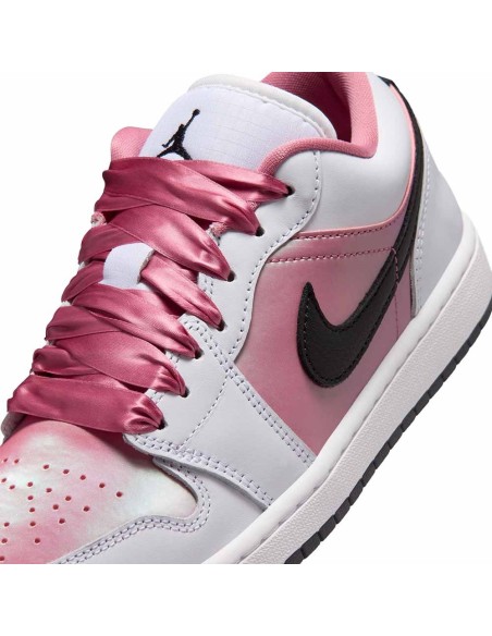 Acquista Air Jordan 1 Low SE  White Desert Berry Black | 24Segons