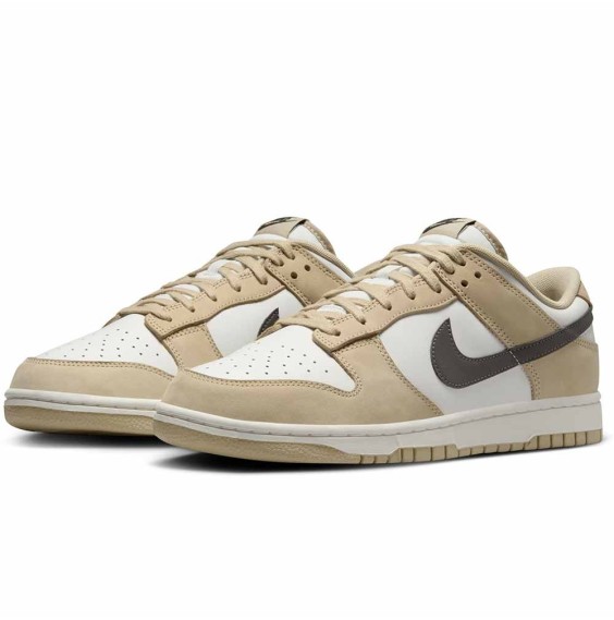 Acquista le sneakers Nike Dunk Low Desert Khaki | 24Segons