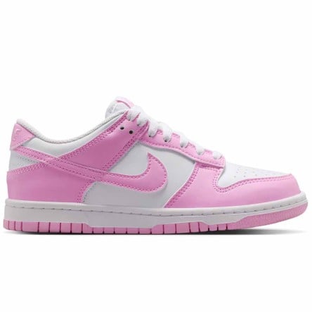 Achetez les baskets Nike Dunk Low Junior blanches et roses | 24Segons