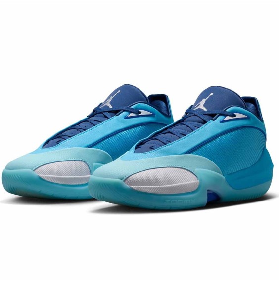 Achetez les baskets Jordan Triangle Baltic Blue | 24Segons