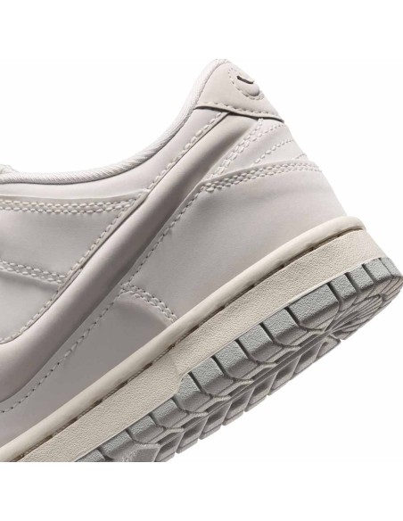 Acquista le scarpe Nike Dunk Low Junior Sail Light Bone | 24Segons