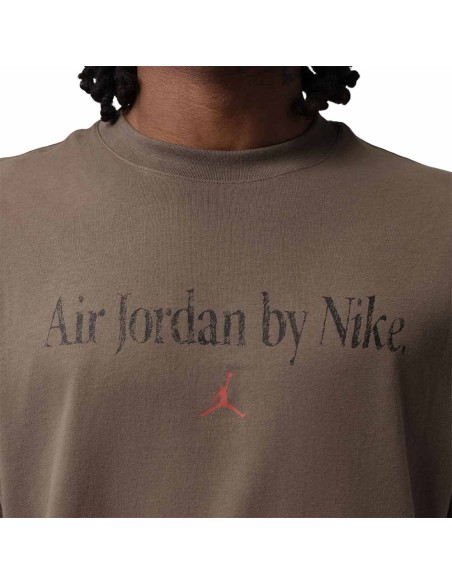 Acquista Maglietta Jordan Brooklyn Brown | 24Segons