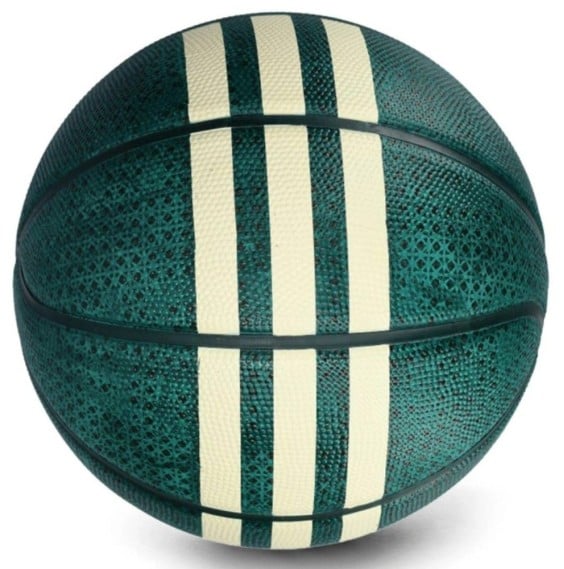 Acquista il pallone Adidas Real Madrid Sz7 | 24Segons
