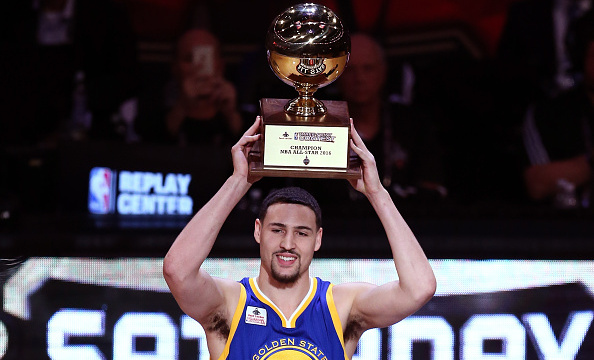 TORONTO, ON - FEBRUARY 13:  Klay Thompson of the Golden State Warriors holds up the trophy after winning the Foot Locker Three-Point Contest during NBA All-Star Weekend 2016 at Air Canada Centre on February 13, 2016 in Toronto, Canada. NOTE TO USER: User expressly acknowledges and agrees that, by downloading and/or using this Photograph, user is consenting to the terms and conditions of the Getty Images License Agreement.  (Photo by Vaughn Ridley/Getty Images)