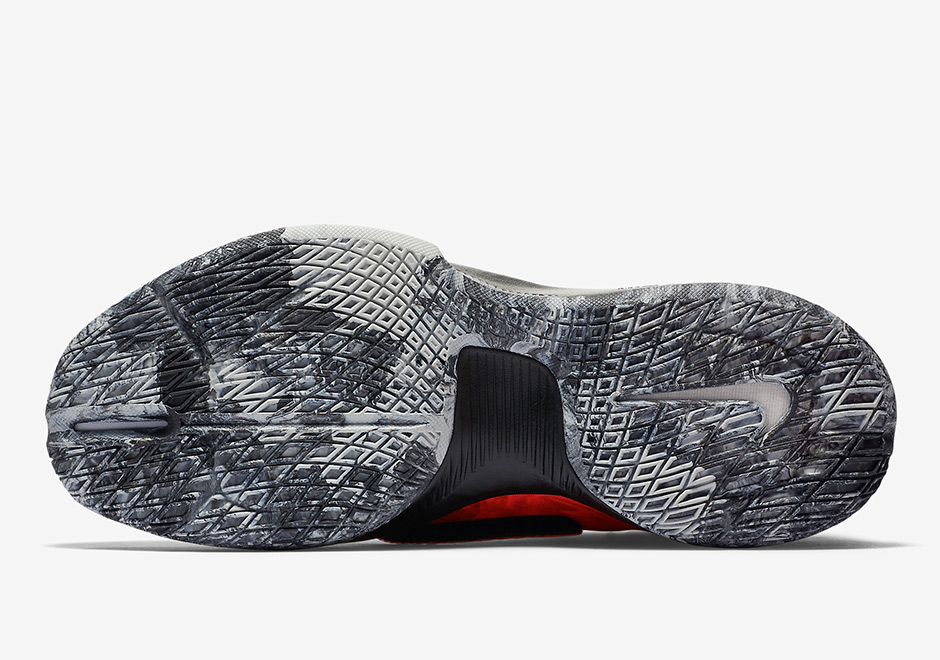 nike-hyperrev-2016-skylar-diggins-1