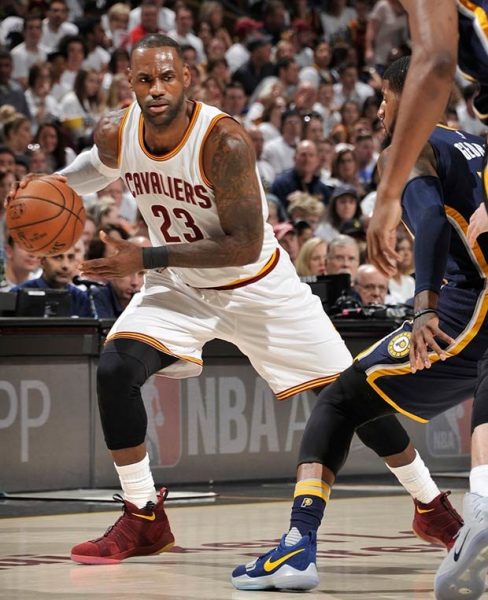 lebron-soldier-11-game-1-pacers-06-620x763